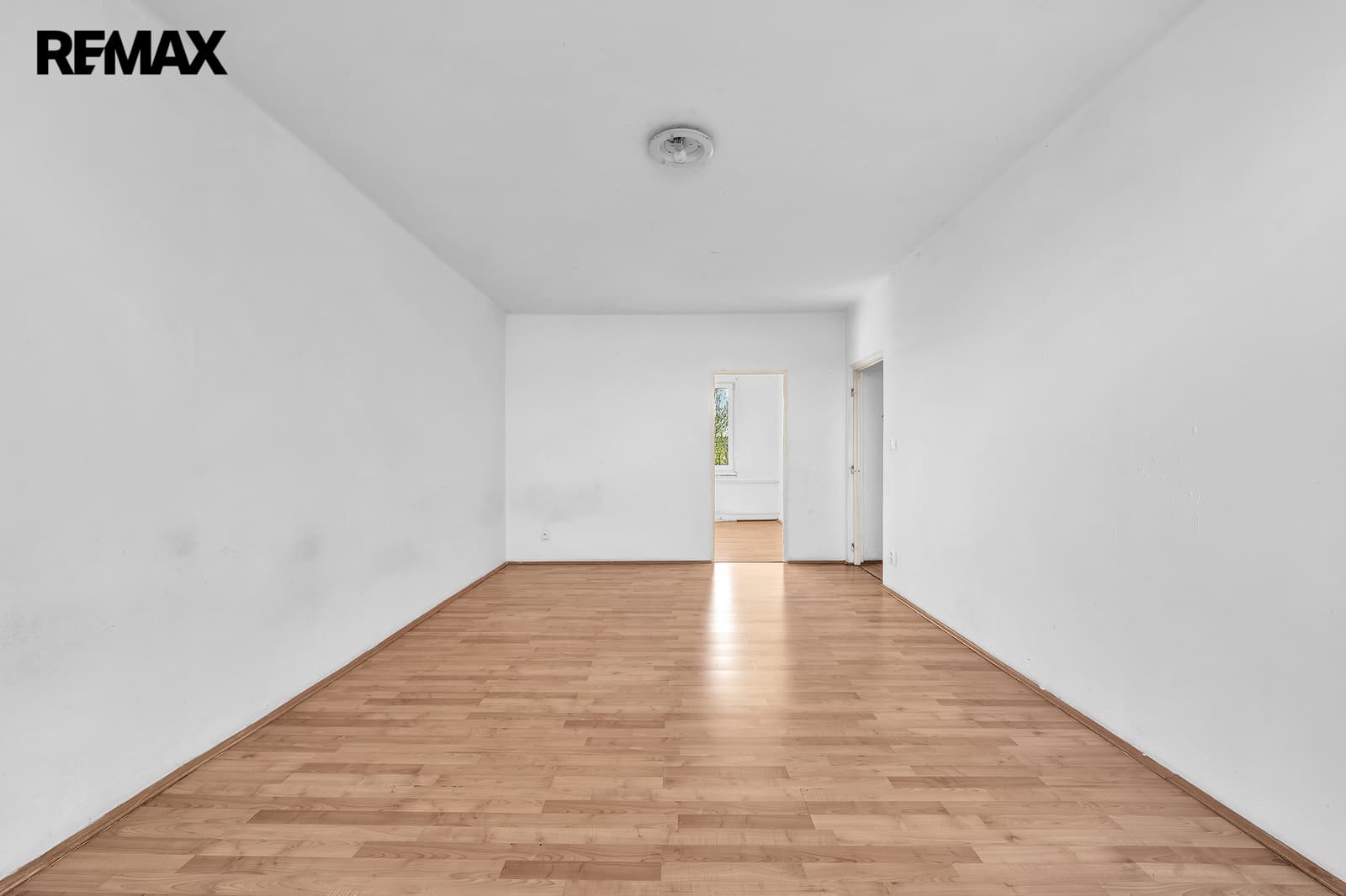 Prodej nájemního (činžovního) domu 642 m², Libáň — foto 2